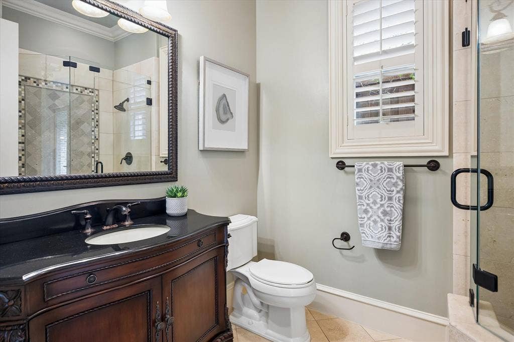 6952 Kenwood Avenue, Dallas, TX 75214 6952 Kenwood Avenue, Dallas, TX 75214