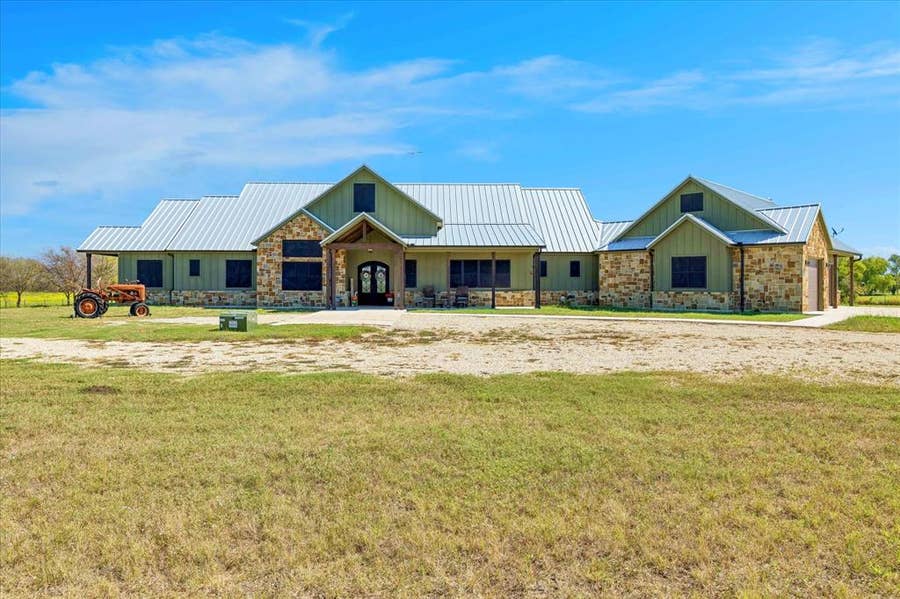 Property photo for 5921 Hawkeye Road, #A, Krum, TX