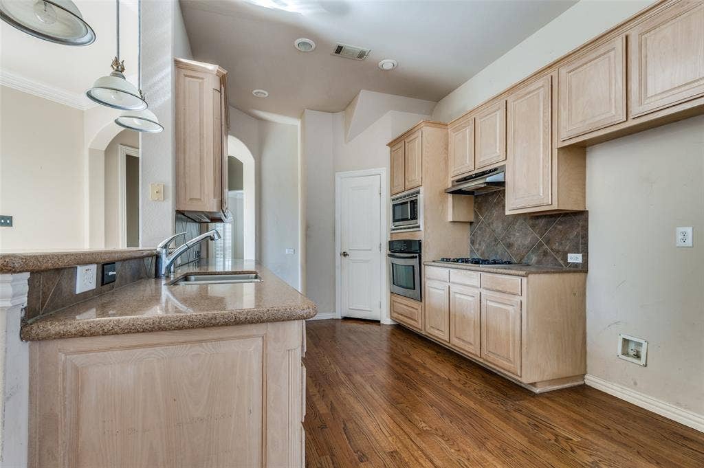 1014 Ricci Court, Irving, TX 75062