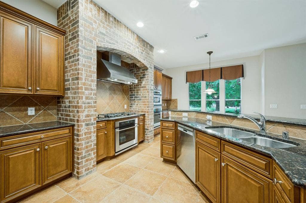 7091 Glen Abbey Court, Frisco, TX 75036
