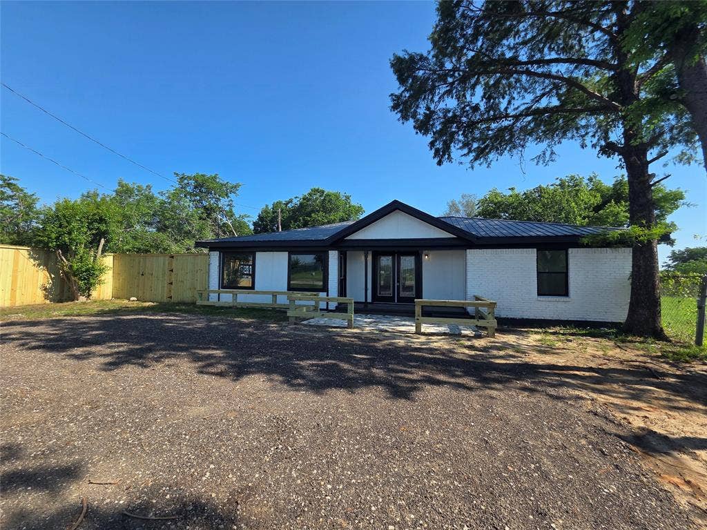 912 W Main Street, Quinlan, TX 75474 912 W Main Street, Quinlan, TX 75474