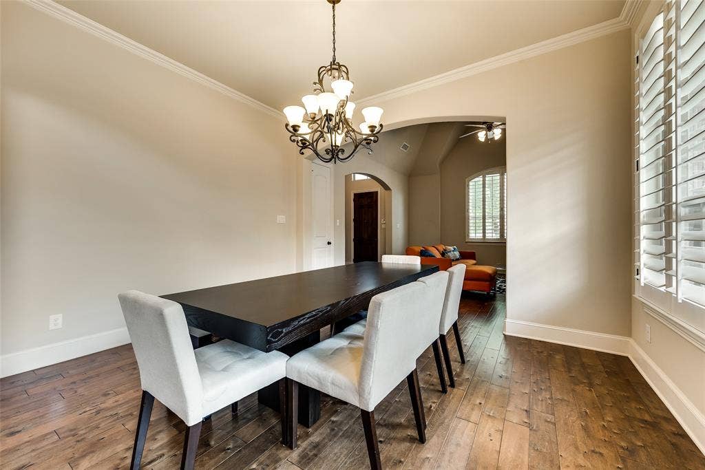 2501 Lady Viviane Lane, Lewisville, TX 75056