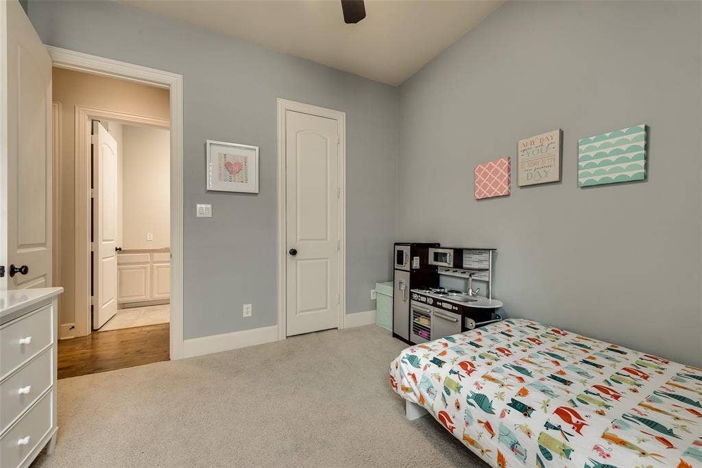 2501 Lady Viviane Lane, Lewisville, TX 75056