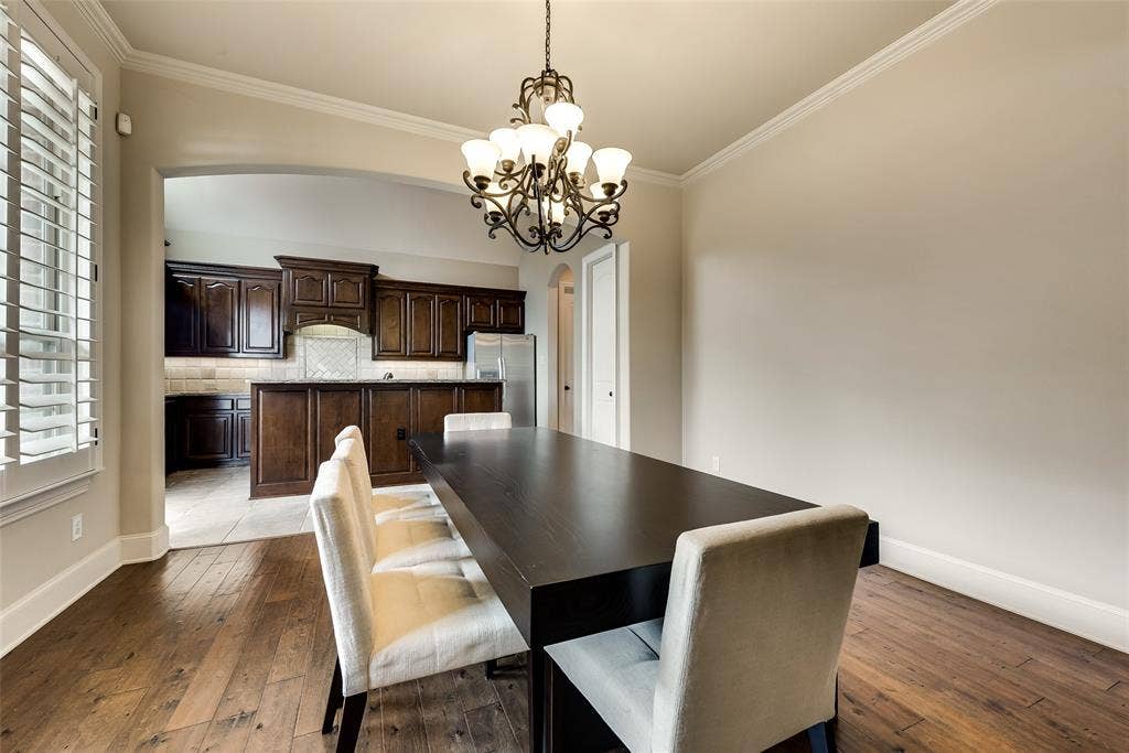 2501 Lady Viviane Lane, Lewisville, TX 75056