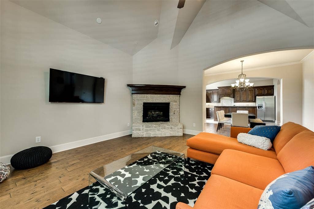2501 Lady Viviane Lane, Lewisville, TX 75056