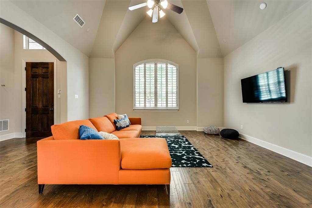2501 Lady Viviane Lane, Lewisville, TX 75056