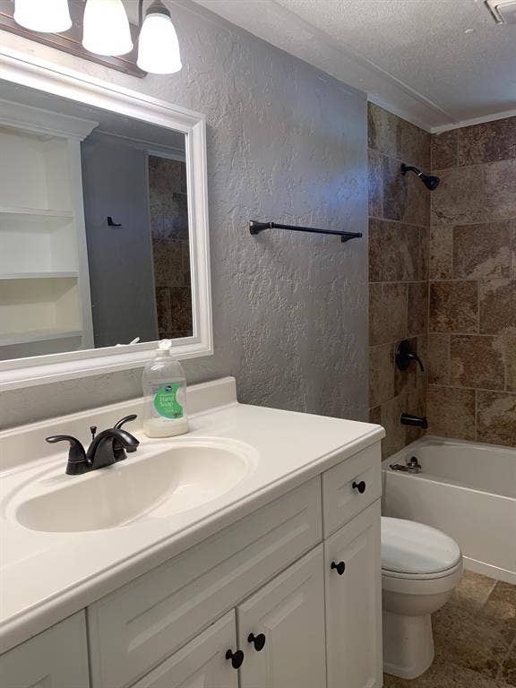 120 Overland Court, Azle, TX 76020