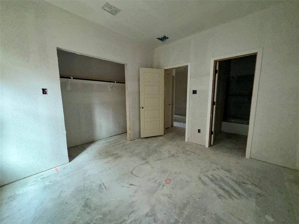 427 32nd Street, Grand Prairie, TX 75050 427 32nd Street, Grand Prairie, TX 75050