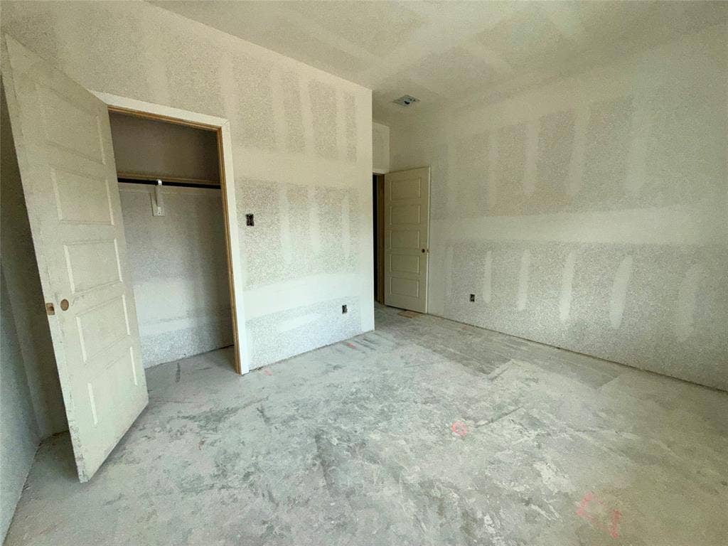 427 32nd Street, Grand Prairie, TX 75050 427 32nd Street, Grand Prairie, TX 75050