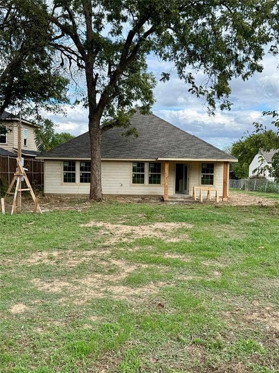 427 32nd Street, Grand Prairie, TX 75050 427 32nd Street, Grand Prairie, TX 75050