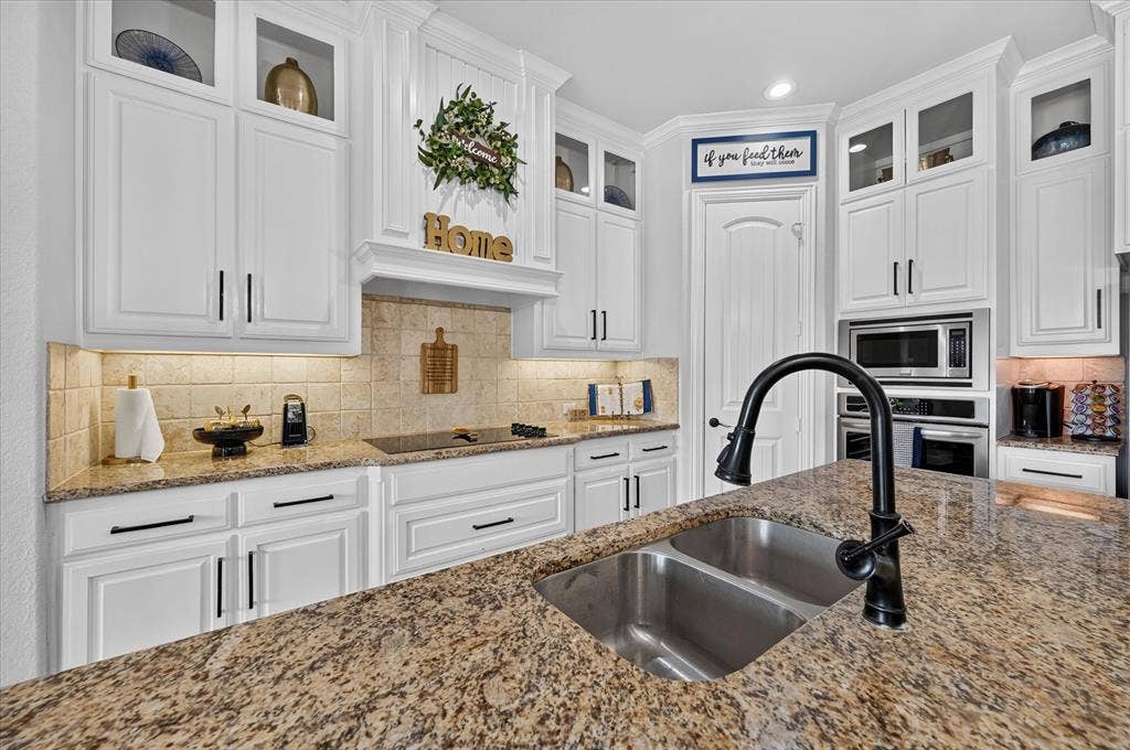 2310 River Bend Court, Midlothian, TX 76065 2310 River Bend Court, Midlothian, TX 76065