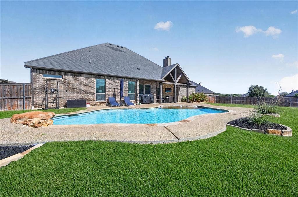 2310 River Bend Court, Midlothian, TX 76065 2310 River Bend Court, Midlothian, TX 76065