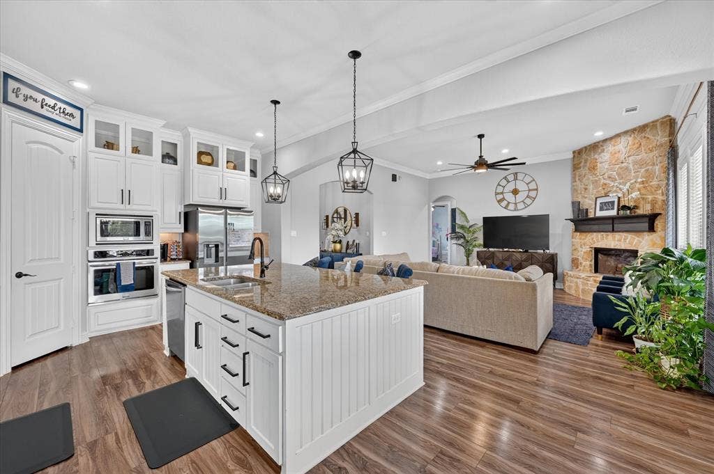 2310 River Bend Court, Midlothian, TX 76065 2310 River Bend Court, Midlothian, TX 76065