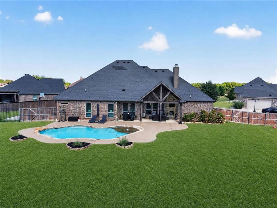 Property photo for 2310 River Bend Court, Midlothian, TX