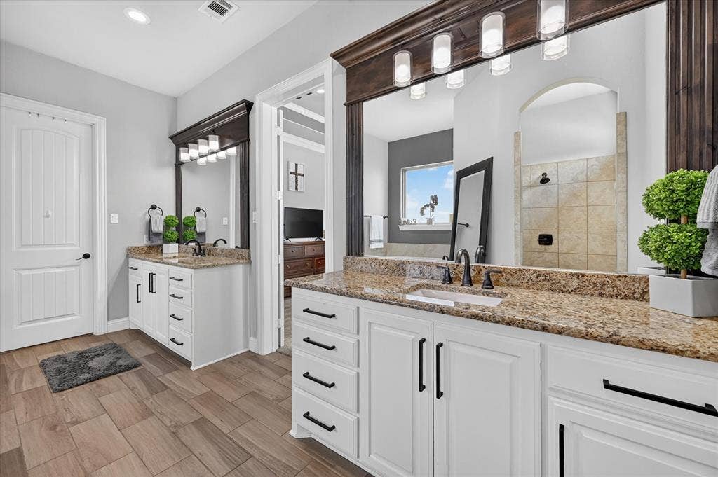 2310 River Bend Court, Midlothian, TX 76065 2310 River Bend Court, Midlothian, TX 76065