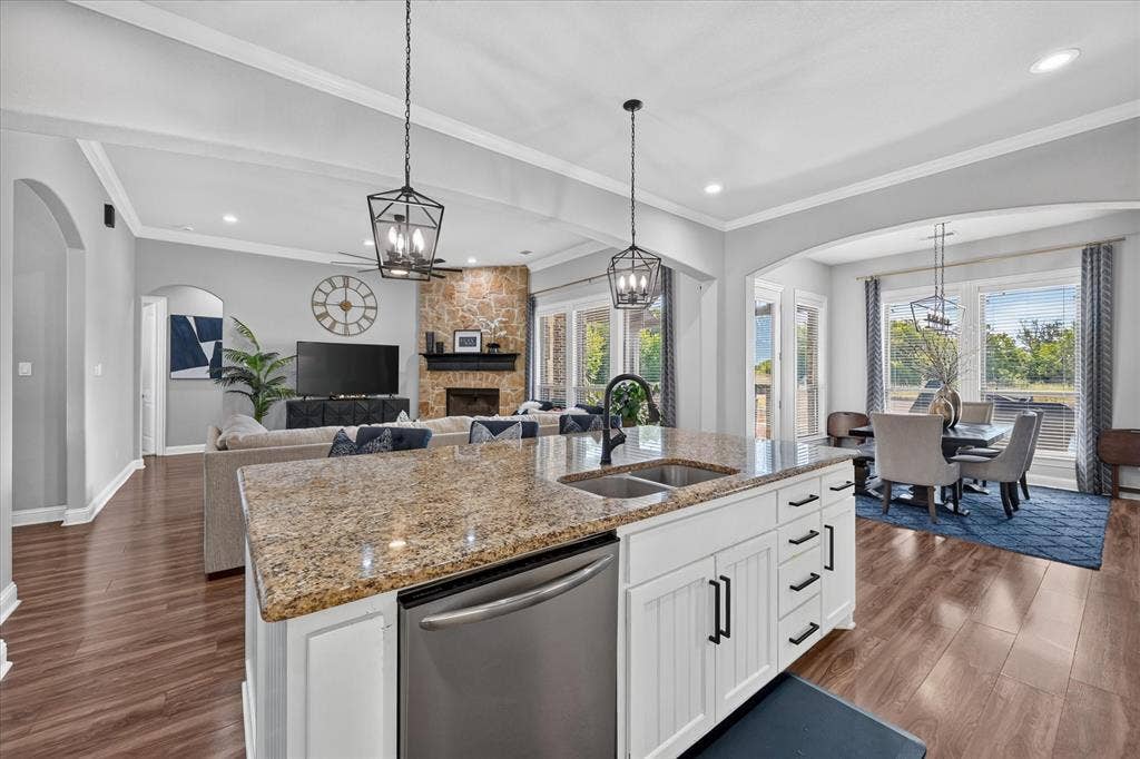 2310 River Bend Court, Midlothian, TX 76065 2310 River Bend Court, Midlothian, TX 76065