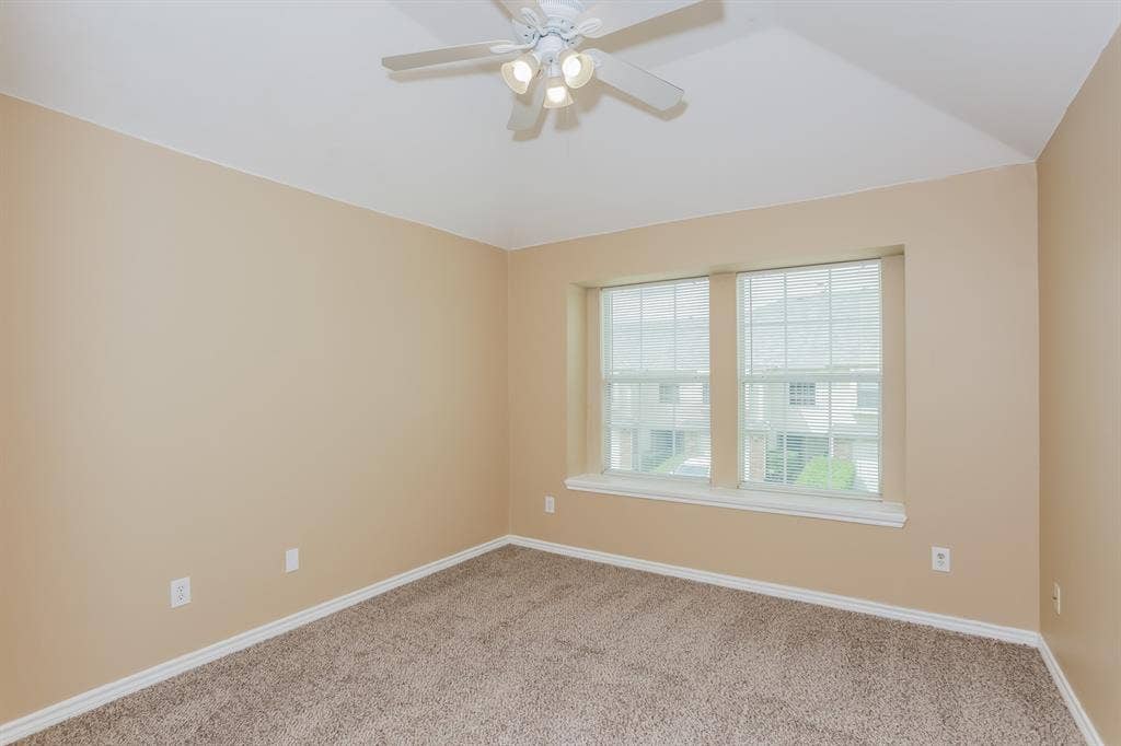 3966 Oceanside Drive, Euless, TX 76040