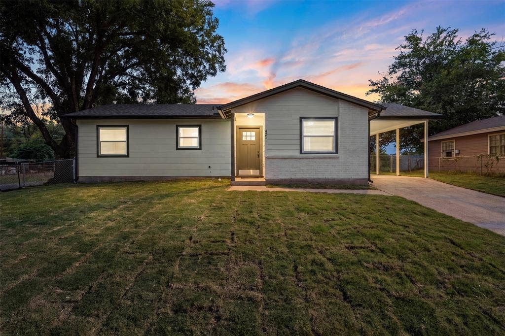 421 Dearborn Street, Waco, TX 76704 421 Dearborn Street, Waco, TX 76704