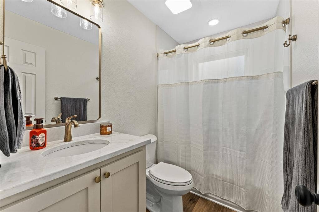 421 Dearborn Street, Waco, TX 76704 421 Dearborn Street, Waco, TX 76704