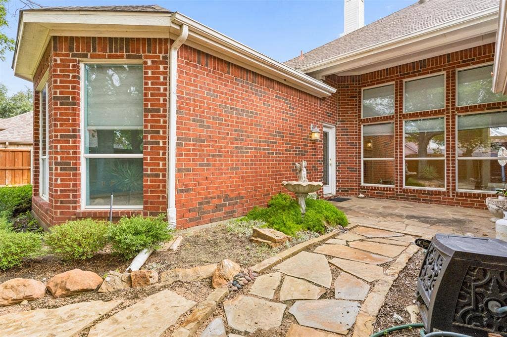 327 Hampton Court, Coppell, TX 75019 327 Hampton Court, Coppell, TX 75019
