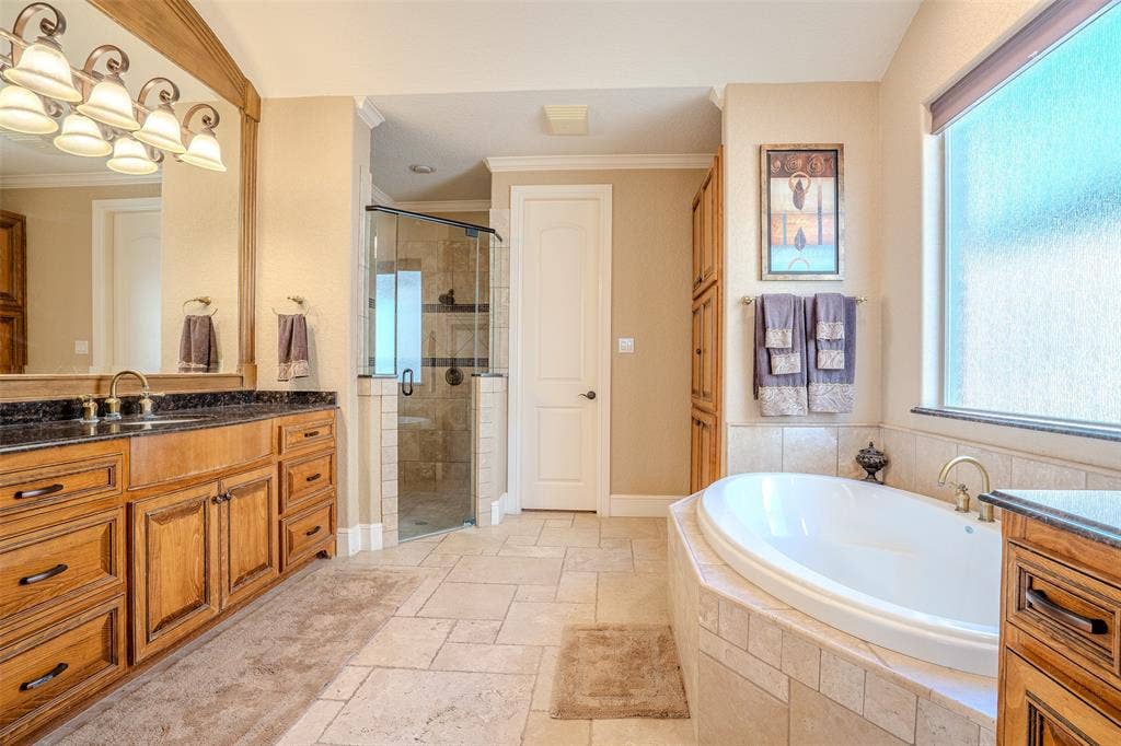 1903 Harbor Lakes Drive, Granbury, TX 76048 1903 Harbor Lakes Drive, Granbury, TX 76048