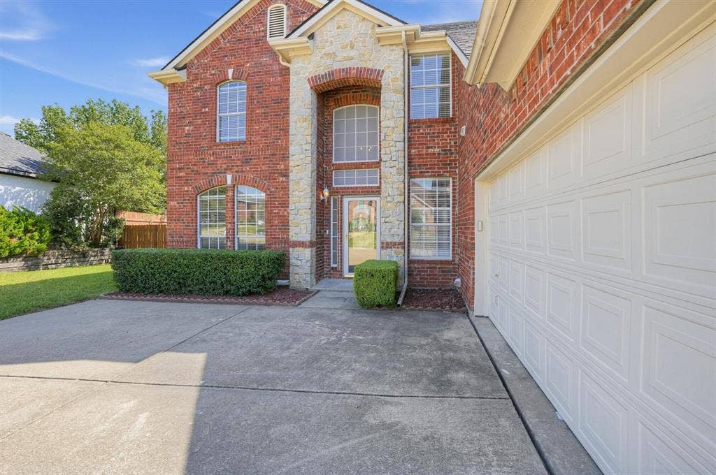 6408 Canyon Lake Drive, Dallas, TX 75249 6408 Canyon Lake Drive, Dallas, TX 75249
