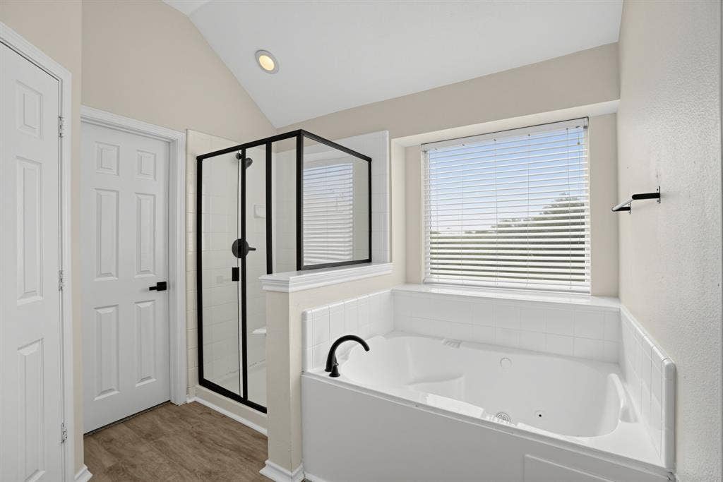 6408 Canyon Lake Drive, Dallas, TX 75249 6408 Canyon Lake Drive, Dallas, TX 75249