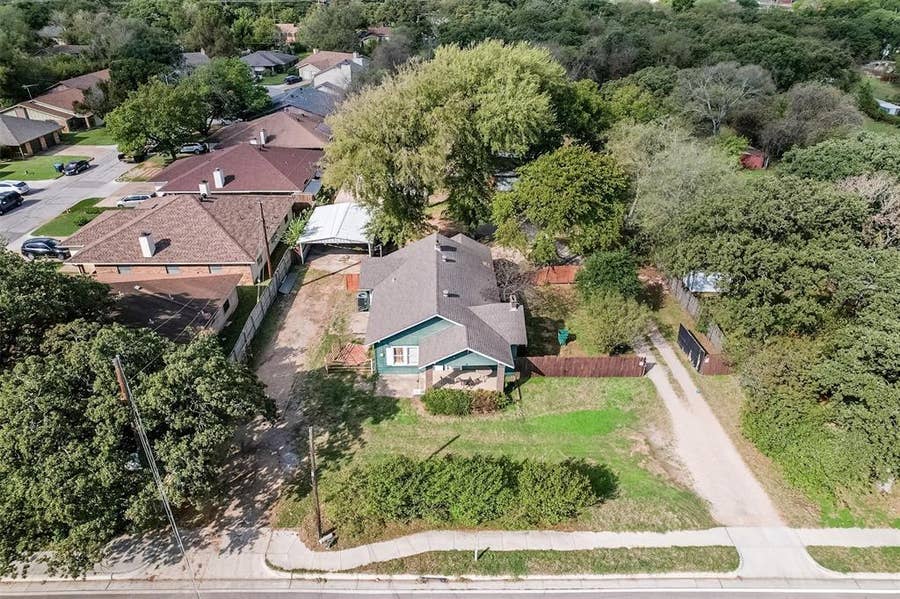 Property photo for 2424 Handley Drive, Fort Worth, TX
