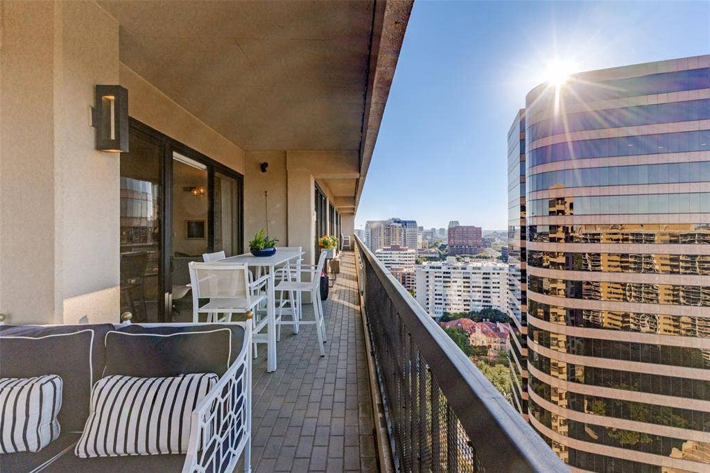 3831 Turtle Creek Boulevard, #22C, Dallas, TX 75219 3831 Turtle Creek Boulevard, #22C, Dallas, TX 75219