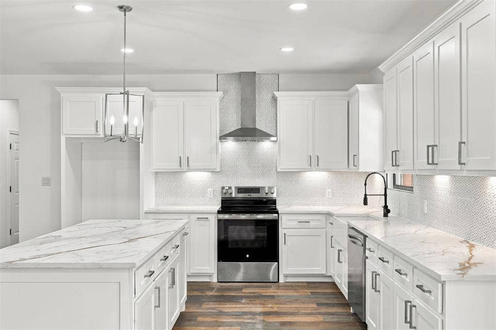 1707 CR 1670, Mount Pleasant, TX 75455