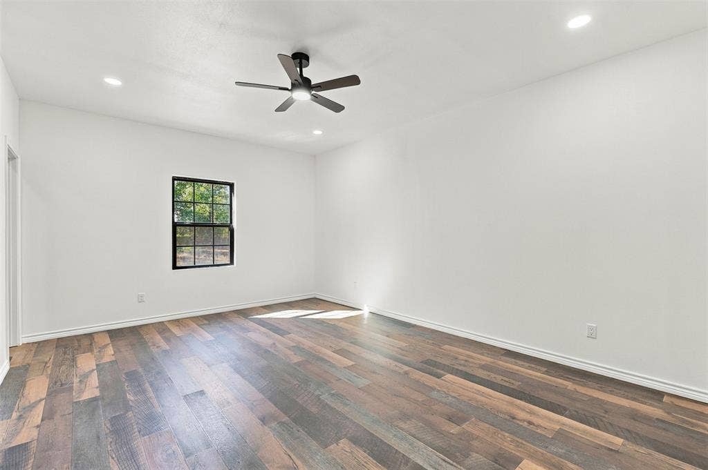 1707 CR 1670, Mount Pleasant, TX 75455