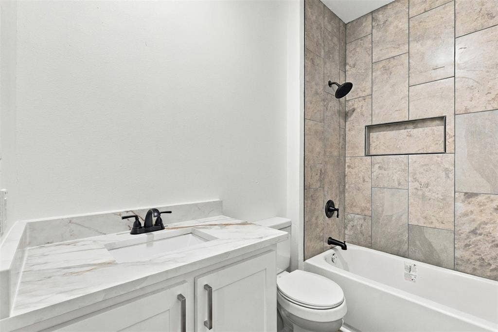 1707 CR 1670, Mount Pleasant, TX 75455