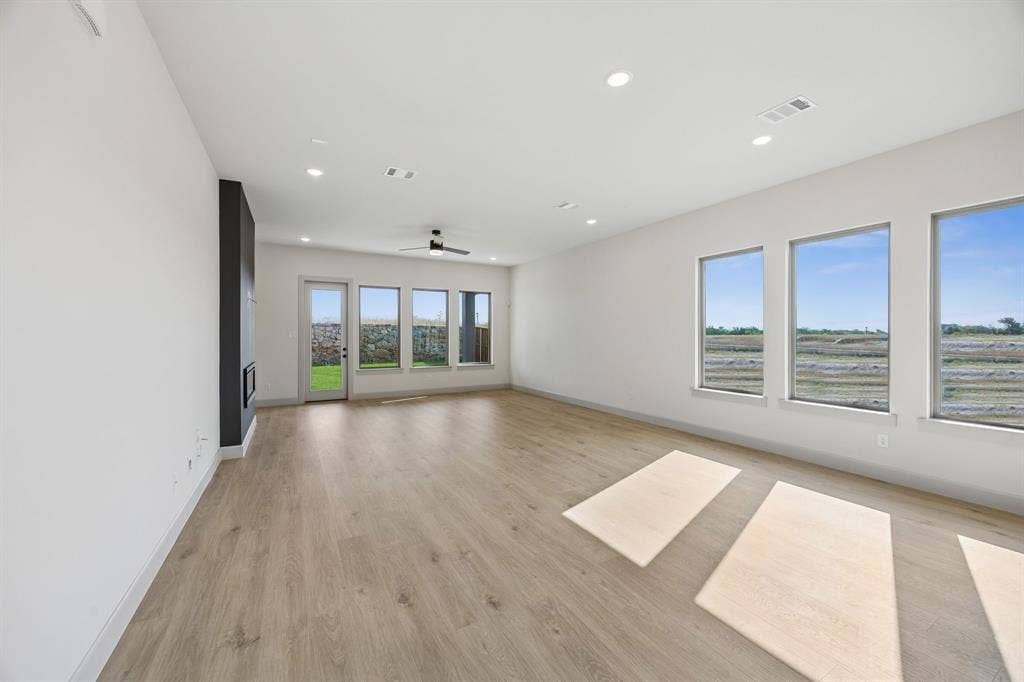 2444 Aurora Avenue, Celina, TX 75009 Your new dining and family rooms are flooded with natural light!