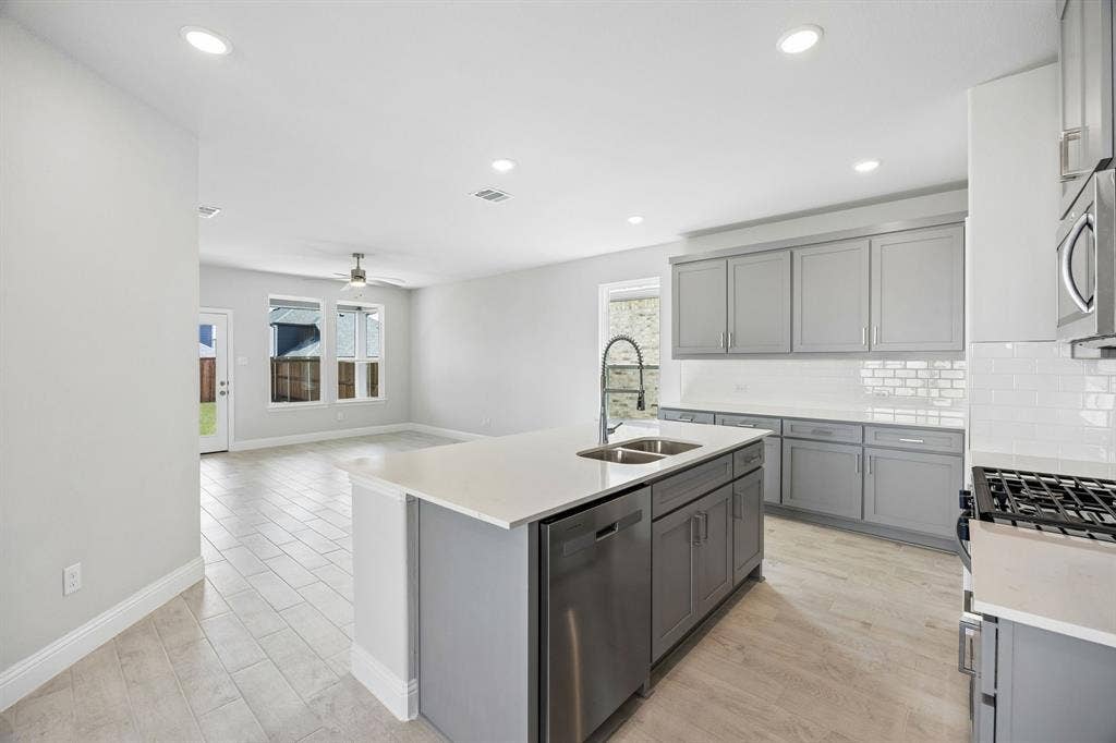 612 Aroco Bend, Princeton, TX 75407 Representative Photo - Not Actual Home *