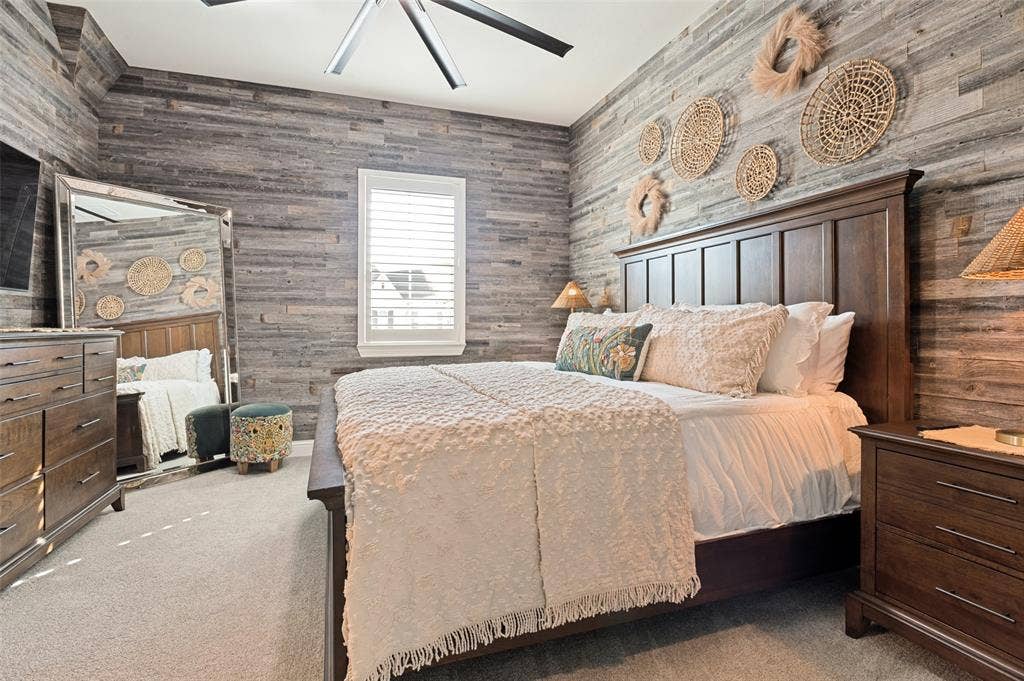 2411 Perdue Avenue, Irving, TX 75062 2411 Perdue Avenue, Irving, TX 75062