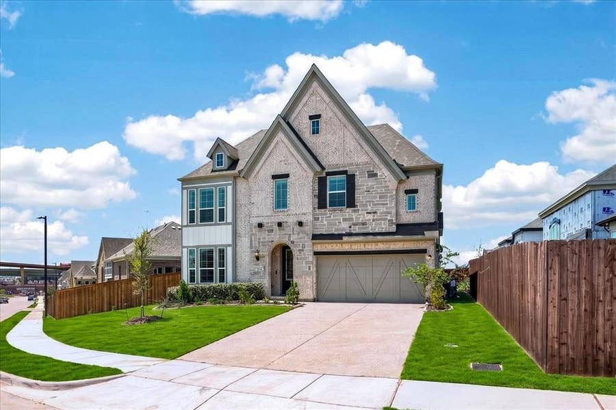 Property photo for 2411 Perdue Avenue, Irving, TX