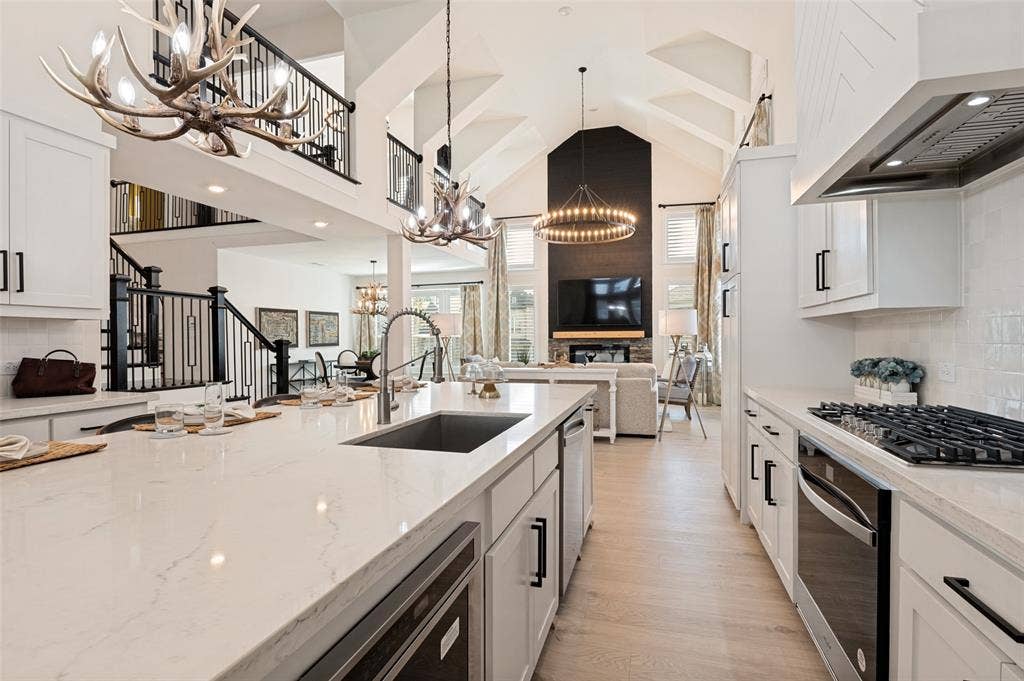 2411 Perdue Avenue, Irving, TX 75062 2411 Perdue Avenue, Irving, TX 75062