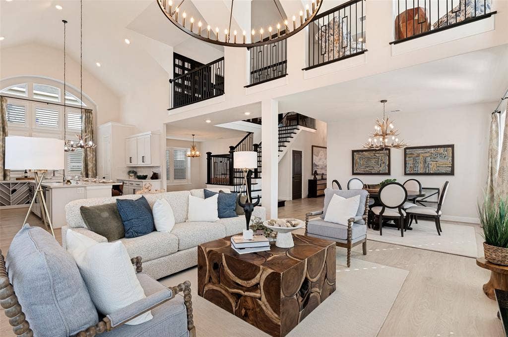 2411 Perdue Avenue, Irving, TX 75062 2411 Perdue Avenue, Irving, TX 75062
