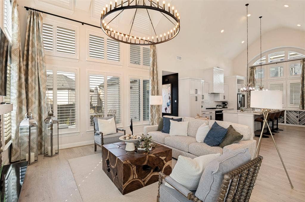 2411 Perdue Avenue, Irving, TX 75062 2411 Perdue Avenue, Irving, TX 75062