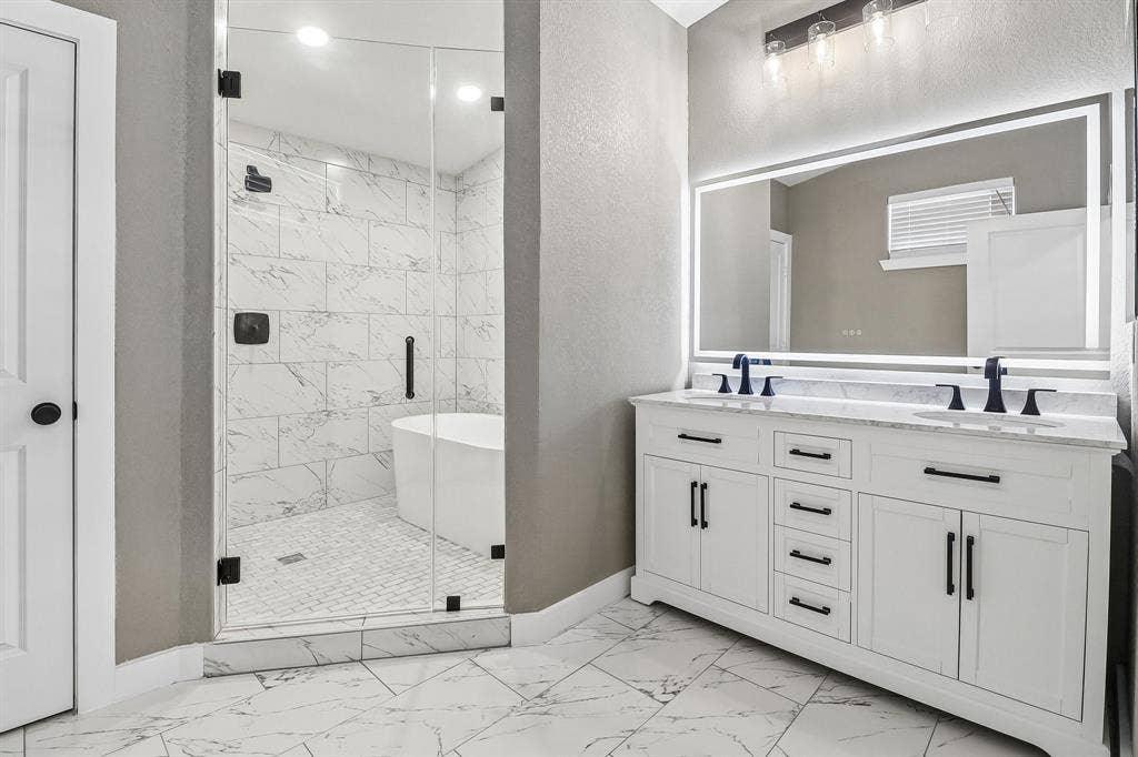 10711 Cromwell Drive, Dallas, TX 75229 10711 Cromwell Drive, Dallas, TX 75229