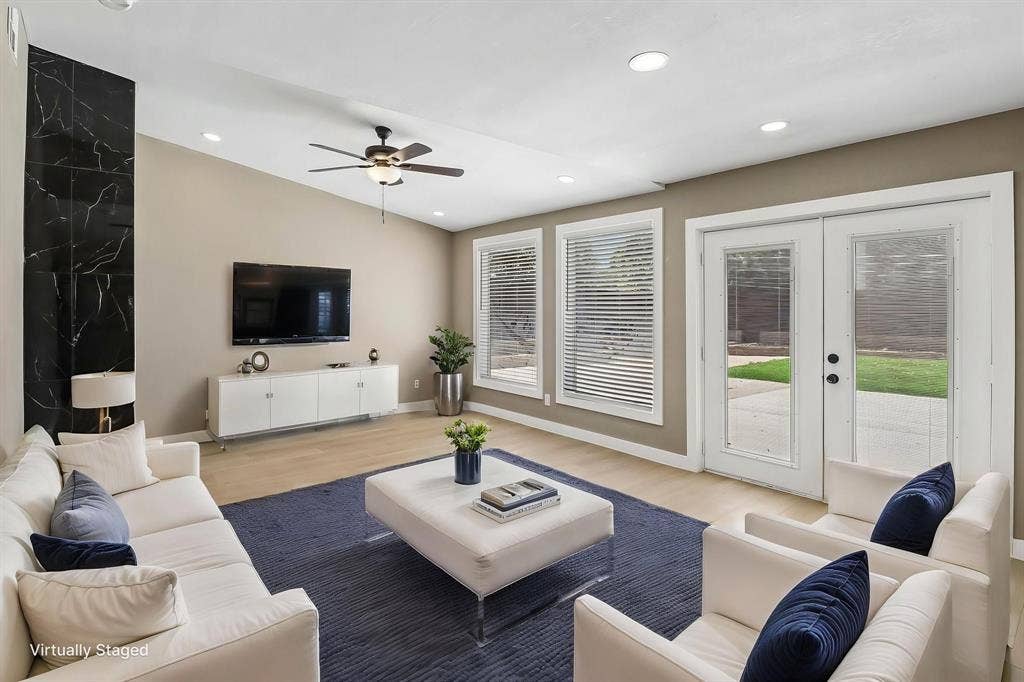 10711 Cromwell Drive, Dallas, TX 75229 10711 Cromwell Drive, Dallas, TX 75229