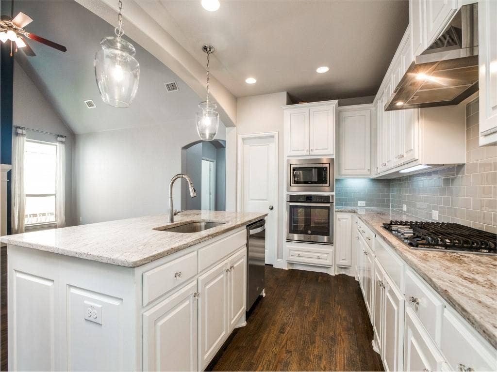 829 Underwood Lane, Celina, TX 75009 829 Underwood Lane, Celina, TX 75009