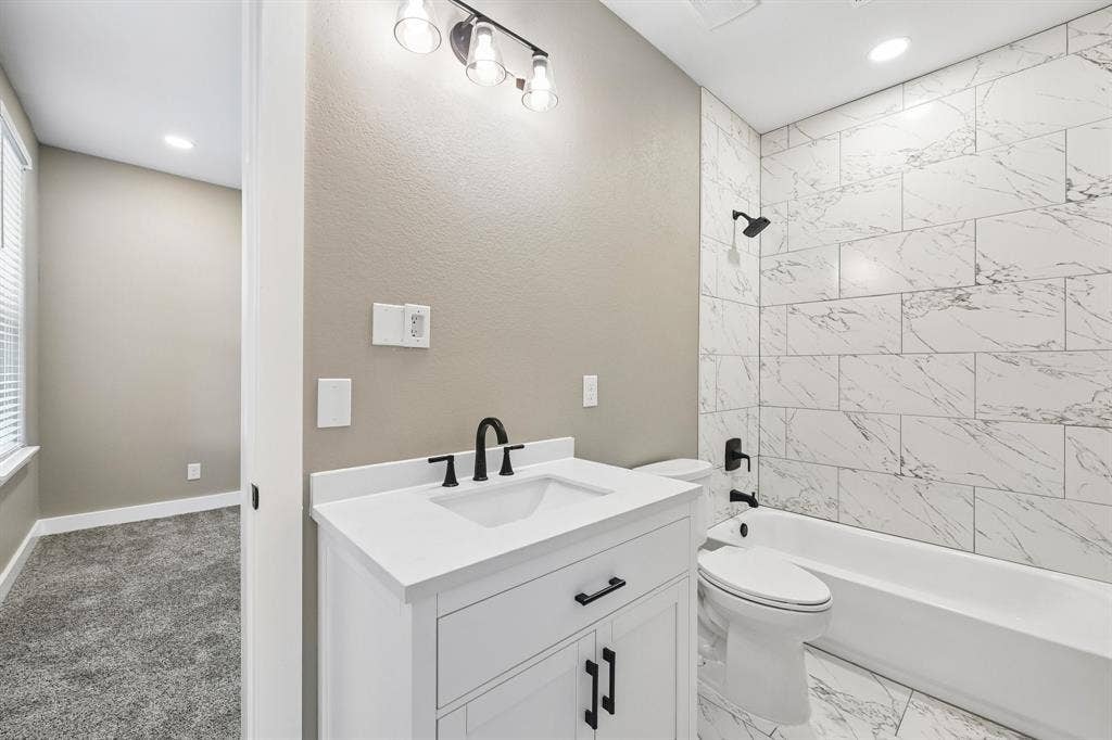 3337 Whirlaway Road, Dallas, TX 75229 3337 Whirlaway Road, Dallas, TX 75229
