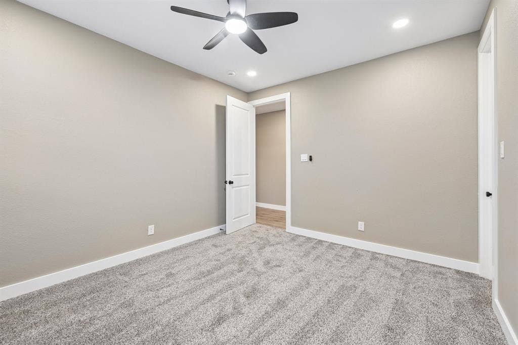 3337 Whirlaway Road, Dallas, TX 75229 3337 Whirlaway Road, Dallas, TX 75229