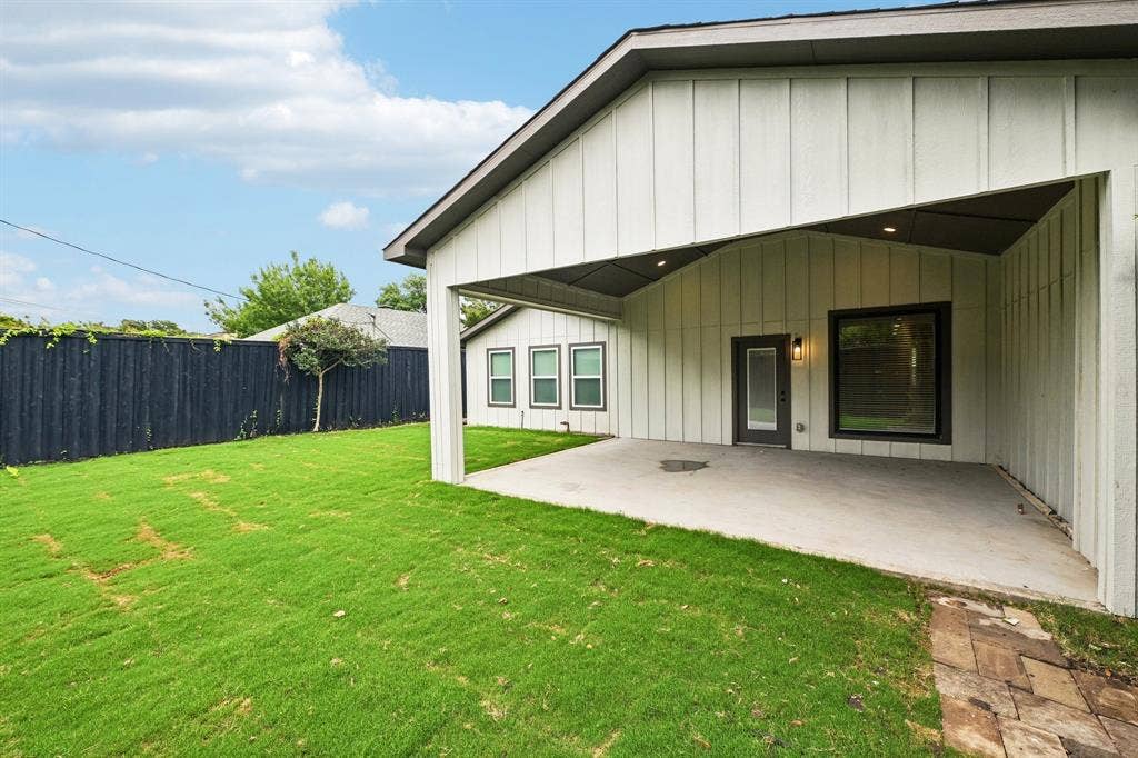 3337 Whirlaway Road, Dallas, TX 75229 3337 Whirlaway Road, Dallas, TX 75229