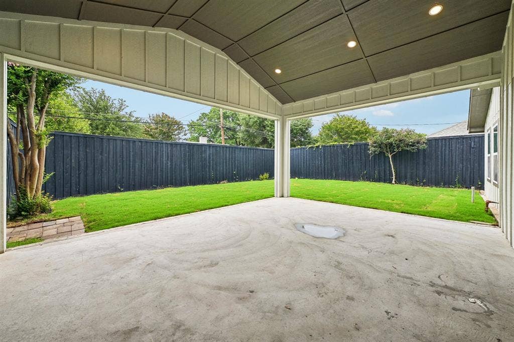3337 Whirlaway Road, Dallas, TX 75229 3337 Whirlaway Road, Dallas, TX 75229