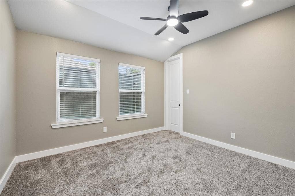 3337 Whirlaway Road, Dallas, TX 75229 3337 Whirlaway Road, Dallas, TX 75229