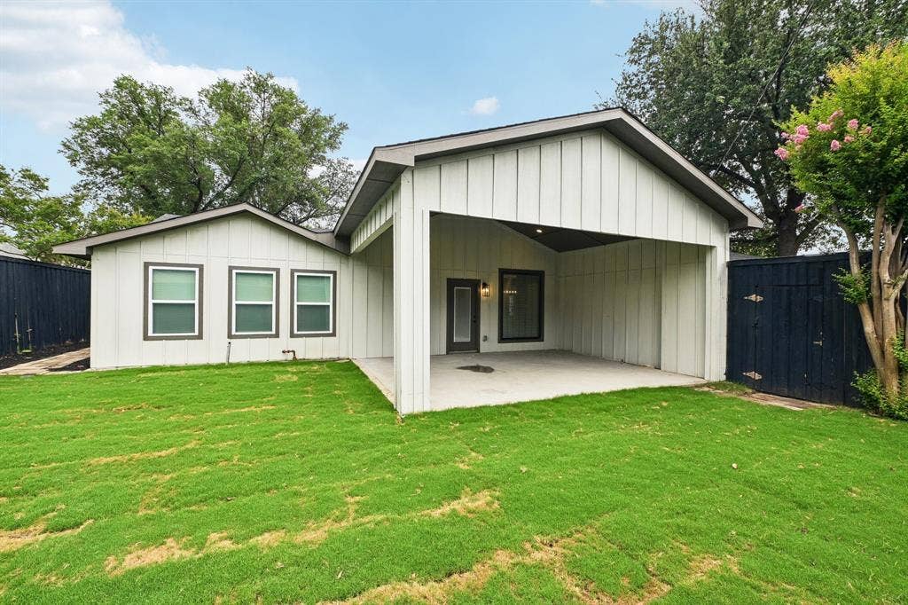 3337 Whirlaway Road, Dallas, TX 75229 3337 Whirlaway Road, Dallas, TX 75229