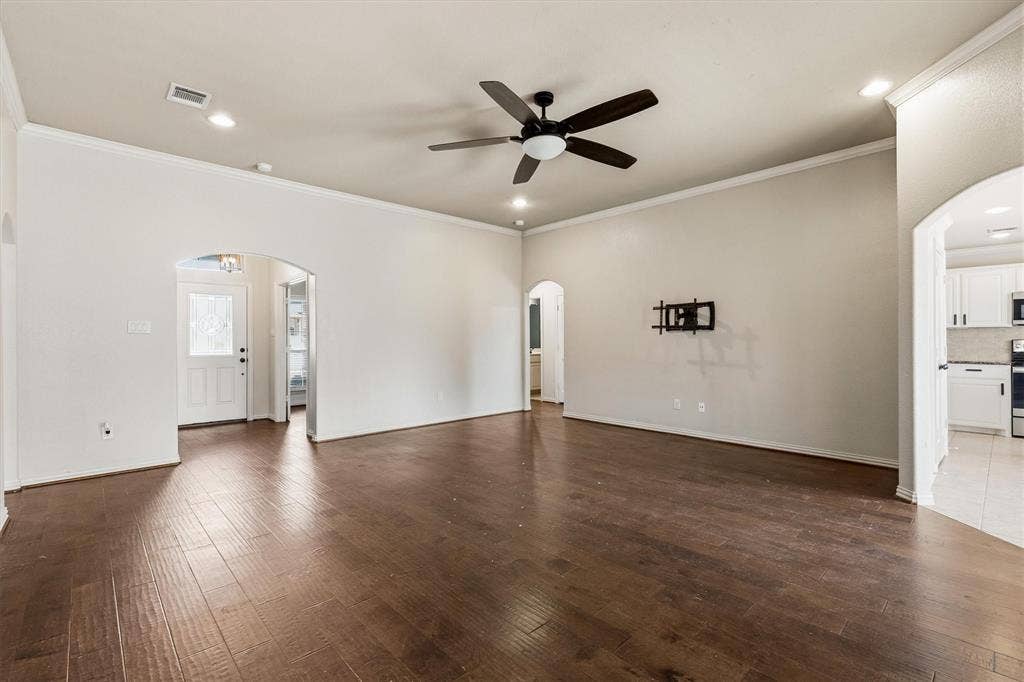 2122 Valley Drive, Weatherford, TX 76087