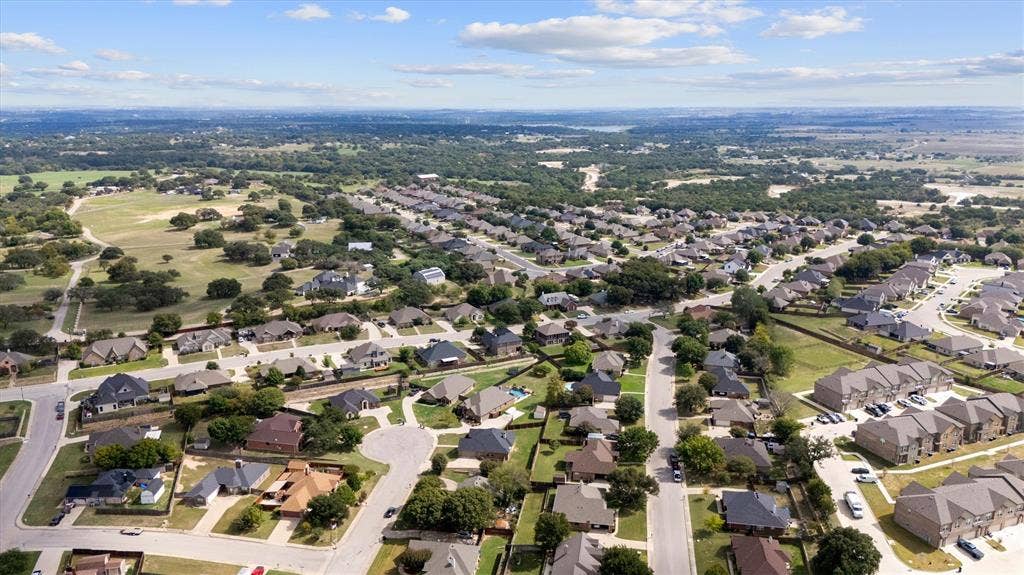 2122 Valley Drive, Weatherford, TX 76087